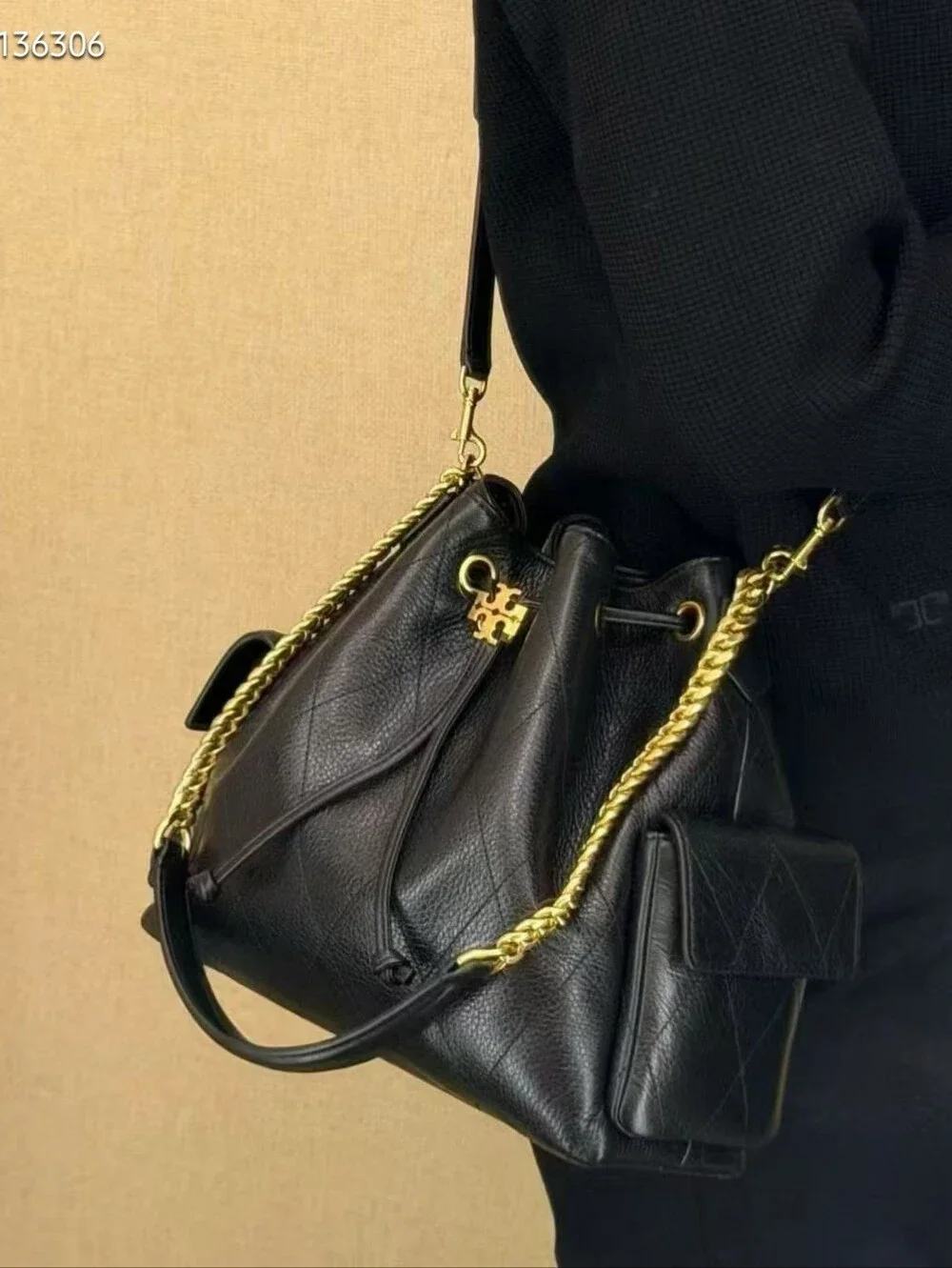 Tory Burch Charlie small Black Leather Bucket Bag with Gold Chain Strap